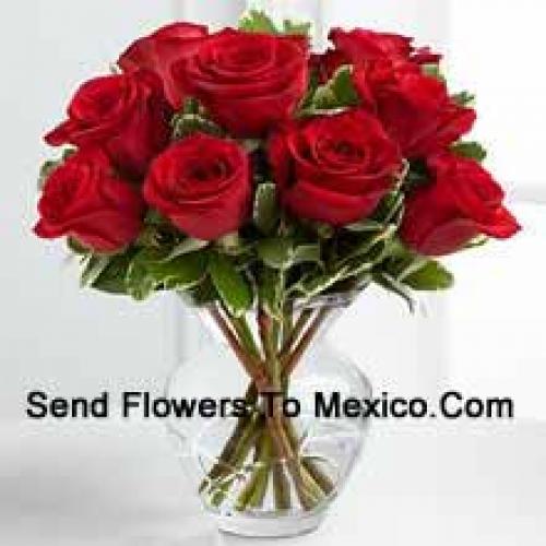 10 Cute Red Roses in Vase